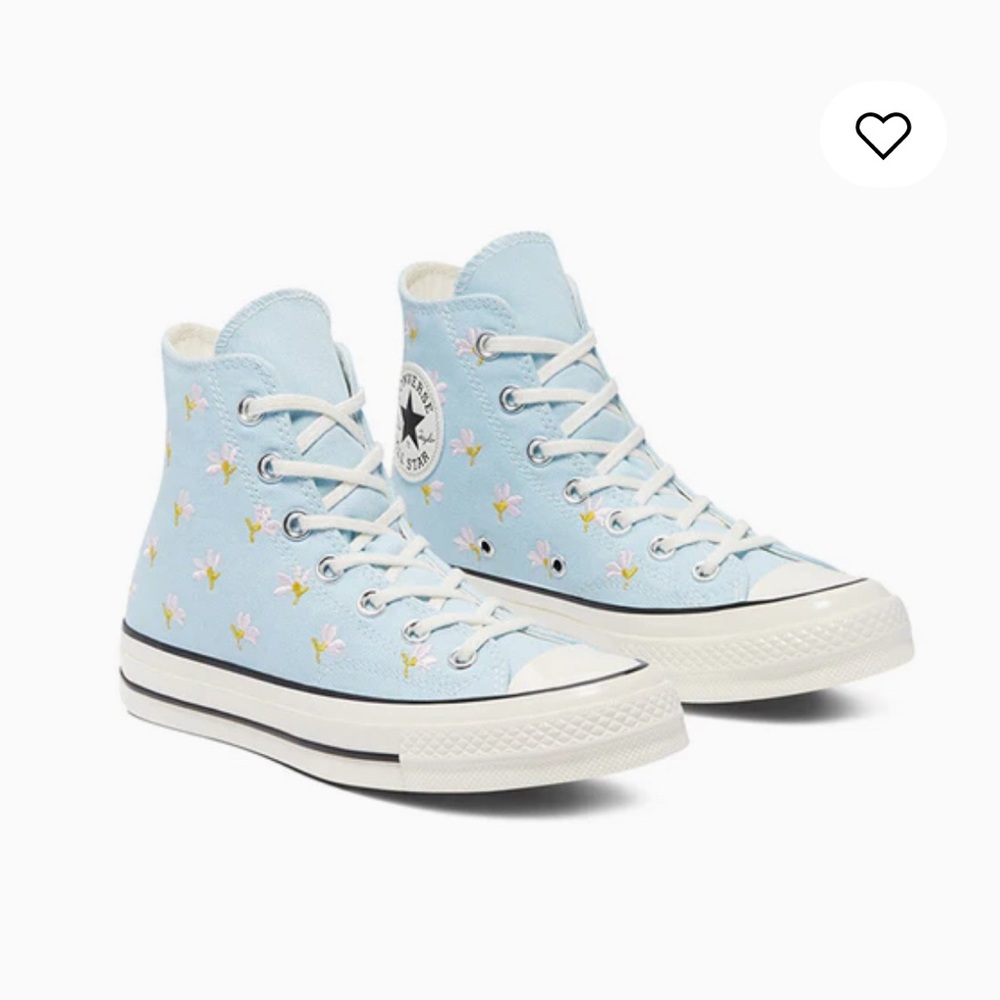 NWT Converse Blue High-Top Sneakers with Embroidered Floral Design Size 10.5